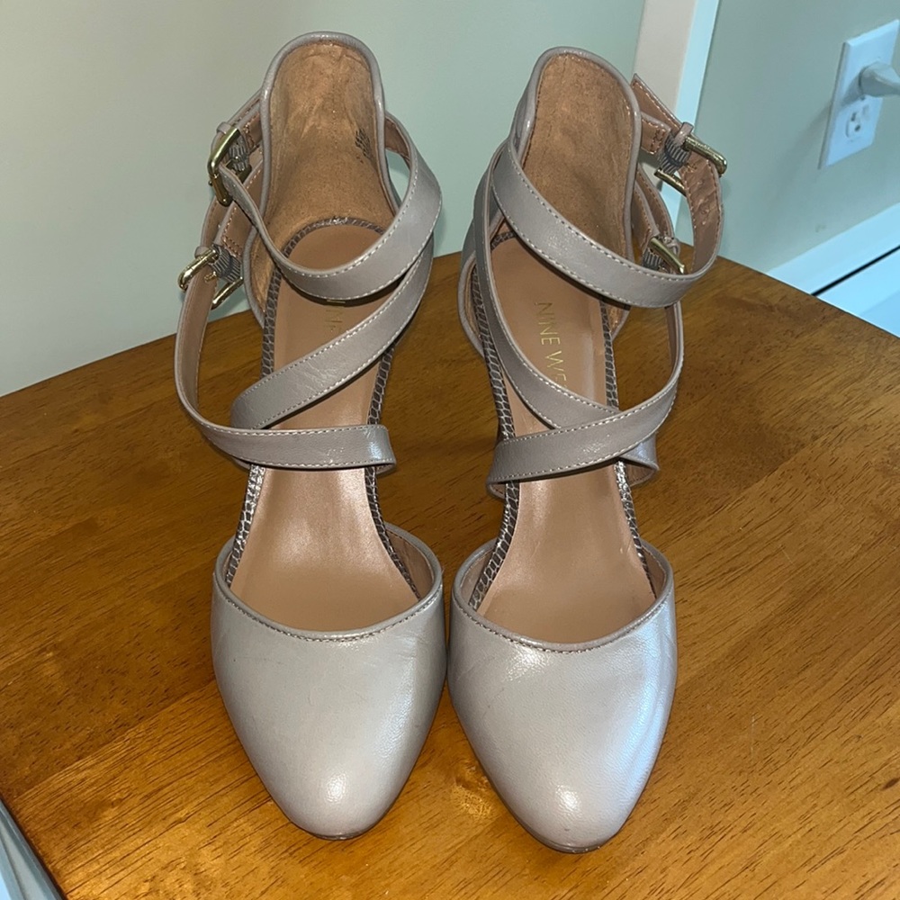 Nine West closed toe strap heel